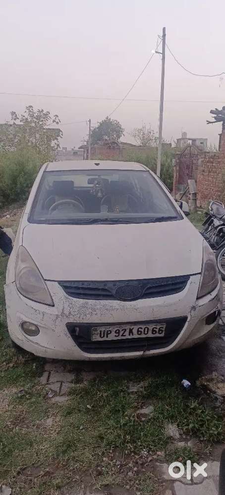 Hyundai Elite I20 2011 Cng & Hybrids 200000 Km Driven