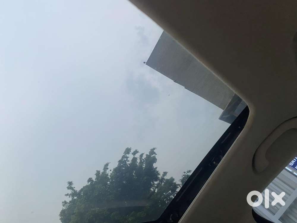 Skoda Slavia Style 1.0l Tsi At, 2023, Petrol