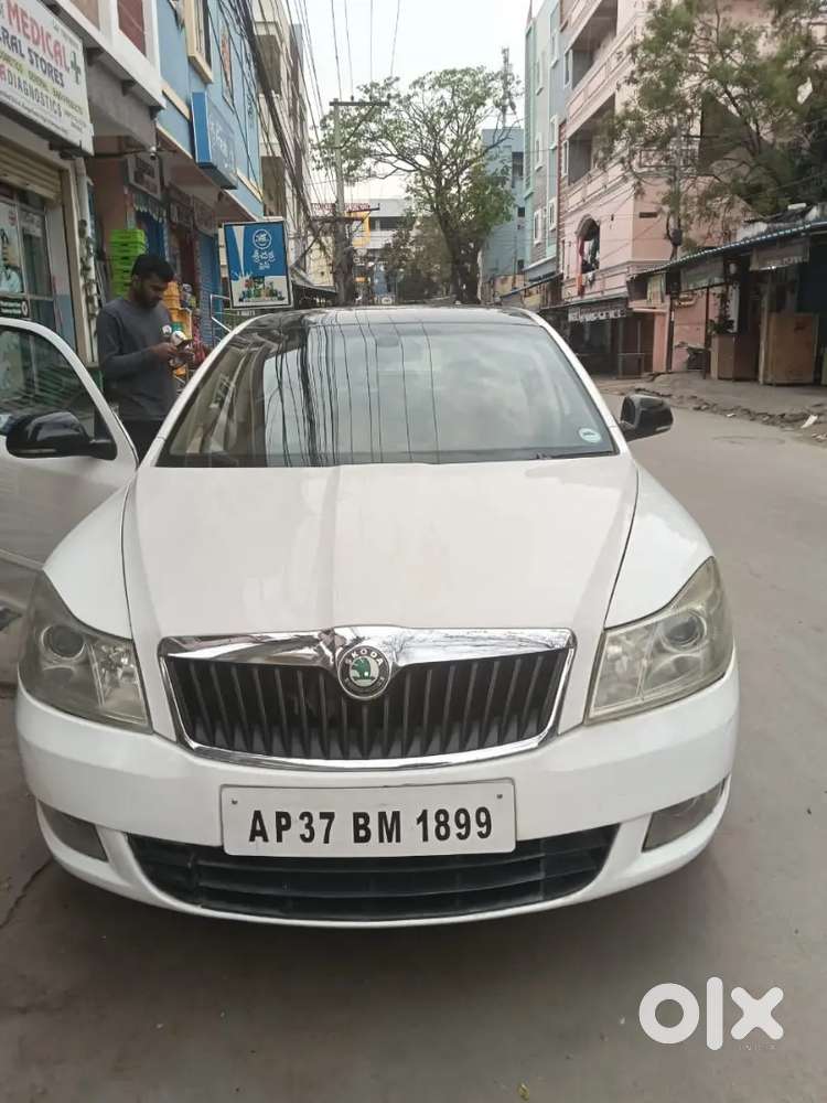 Skoda Laura Elegance 2012 Diesel Manual