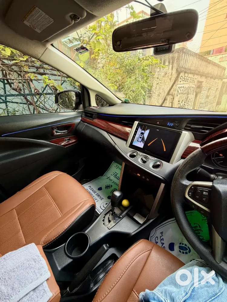 Toyota Innova Crysta 2017 Diesel Well Maintained