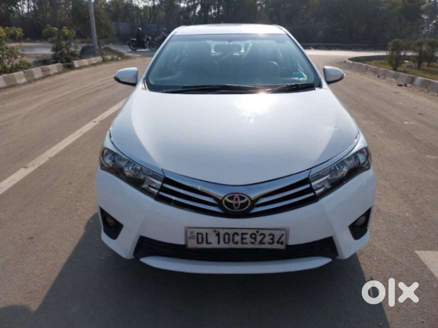 Toyota Corolla Altis 2013-2017 G At, 2015, Petrol