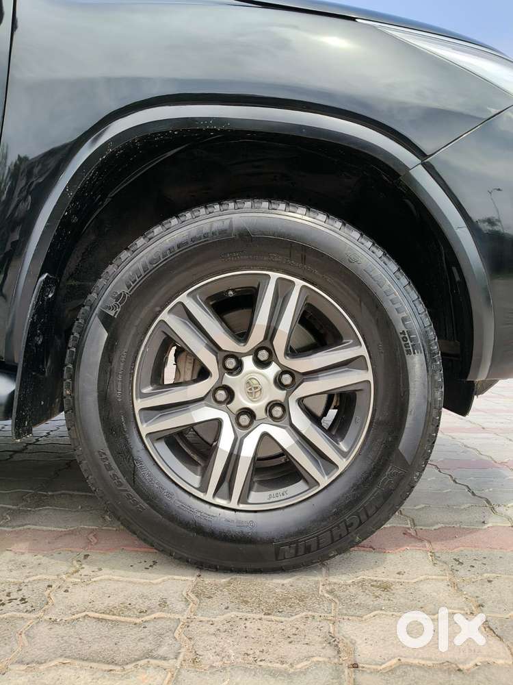 Toyota Fortuner 4x2 At 2.8 Diesel, 2020, Diesel