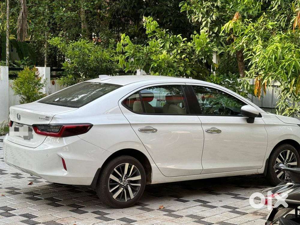 Honda City Zx Petrol Mt, 2022, Petrol