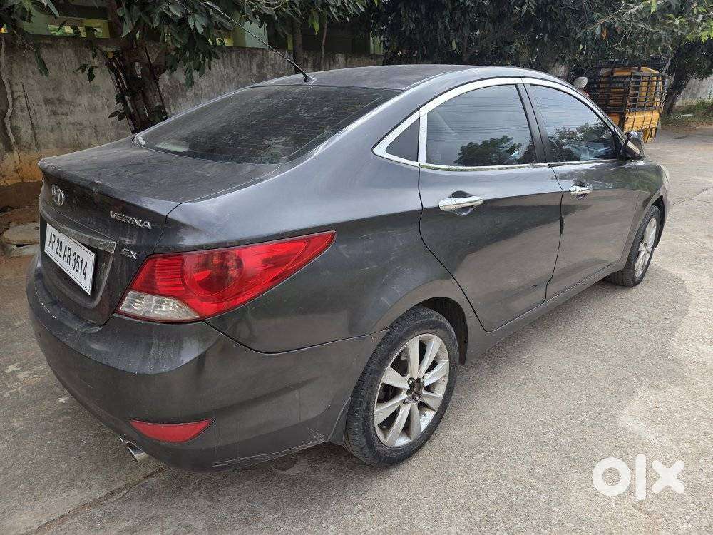 Hyundai Verna 1.6 Xi Abs, 2012, Petrol
