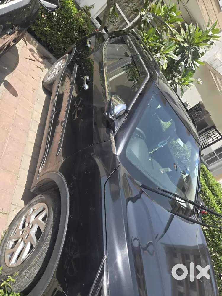 Mahindra Xuv300 Turbosport 2023 Petrol 20000 Km Driven