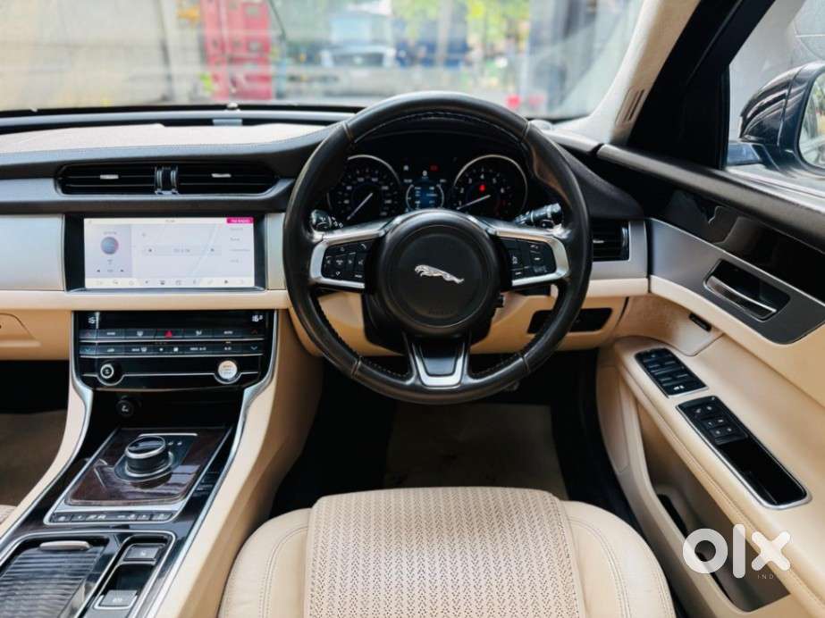 Jaguar Xf 2.0 Petrol Prestige, 2020, Petrol