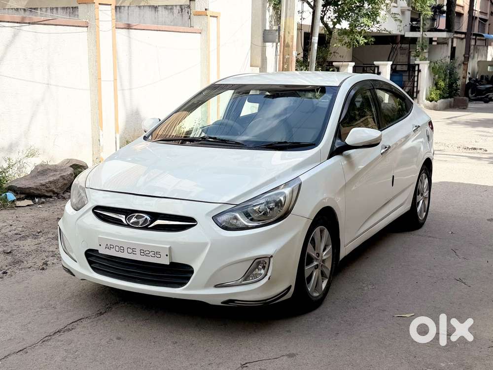 Hyundai Verna 1.6 Sx (o) Vtvt At, 2011, Petrol