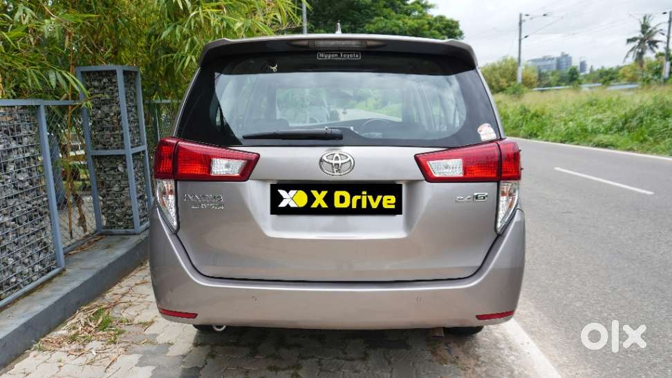 Toyota Innova Crysta [2020-ongoing] 2.4 Gx At 8 Str, 2021, Diesel