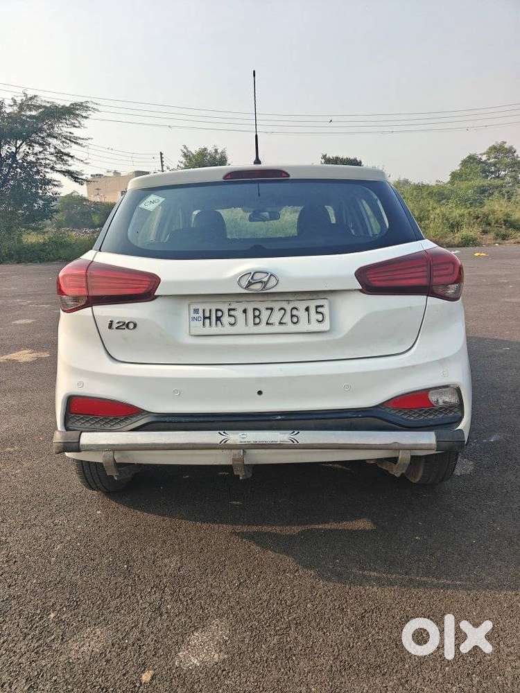 Hyundai I20 1.2 Magna Executive, 2020, Cng & Hybrids