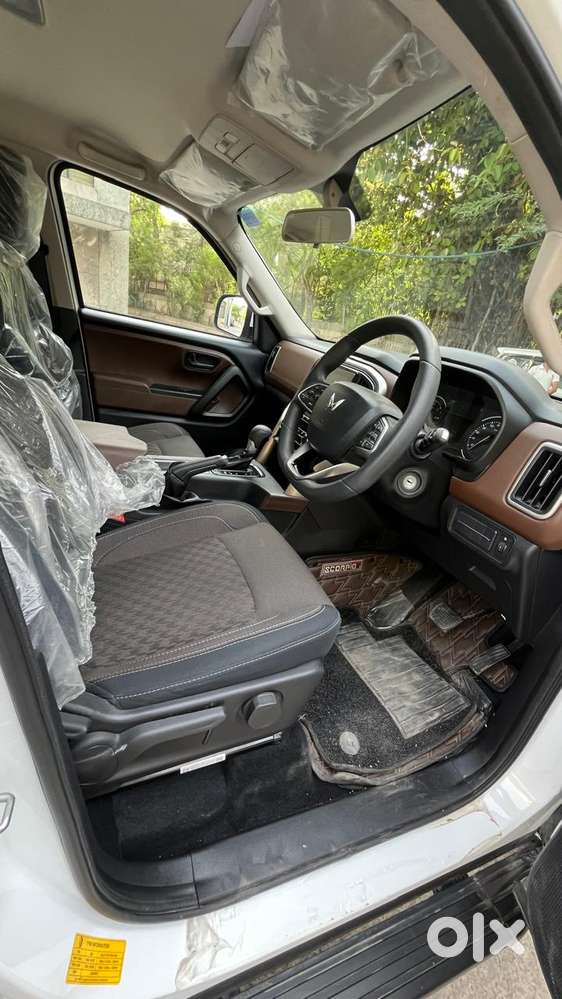 Mahindra Scorpio-n 2.0 Z4 Petrol At 7 Str, 2025, Petrol