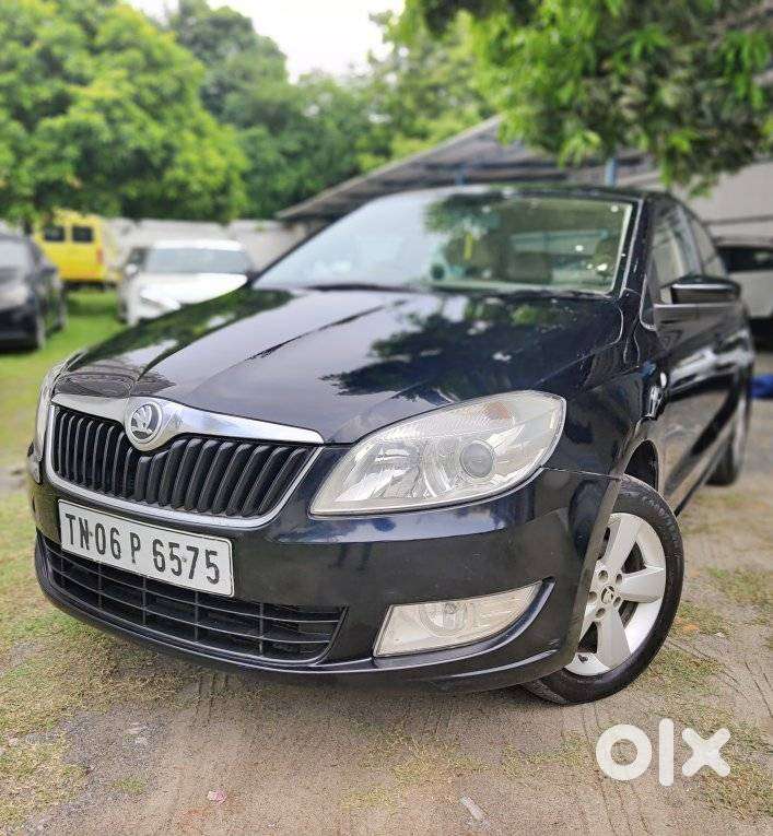 Skoda Rapid 1.6 Mpi At Elegance Black Package, 2015, Petrol