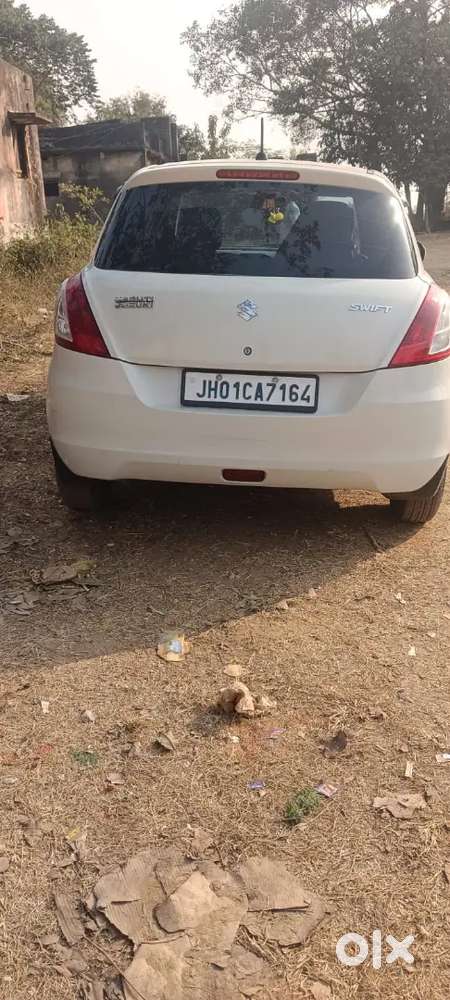 Maruti Suzuki Swift 2016 Petrol 70000 Km Driven