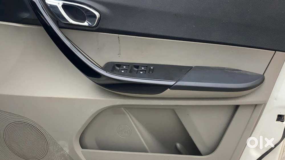 Tata Tiago 1.2 Revotron Xz, 2017, Petrol