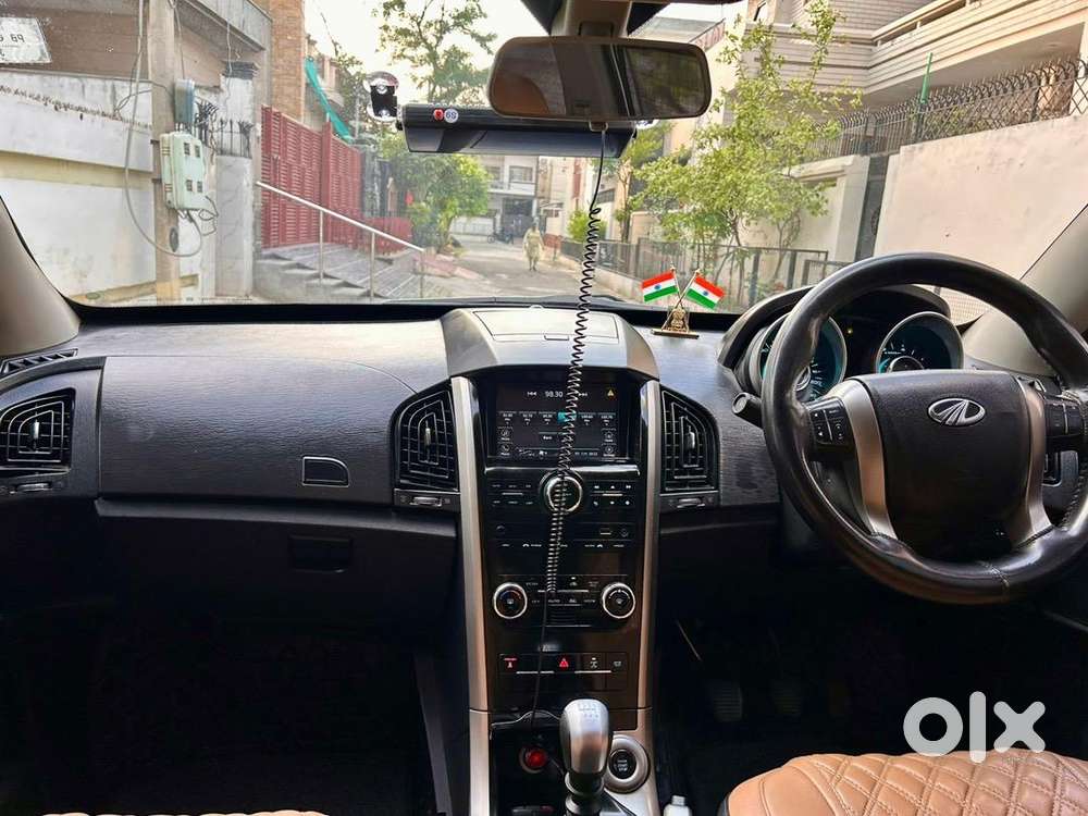 Mahindra Xuv500 2018 Diesel 85000 Km Driven