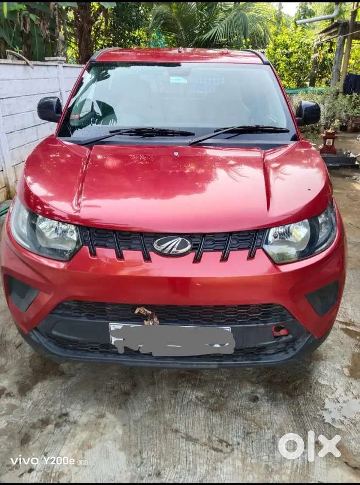 Kuv 100 Petrol Single Owner