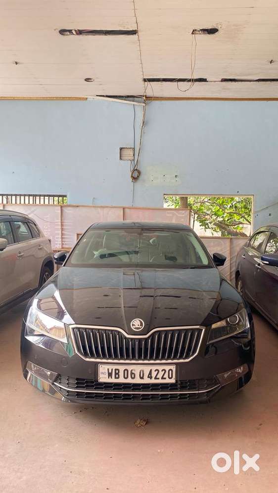 Skoda Superb 2018 Petrol 44000 Km Driven