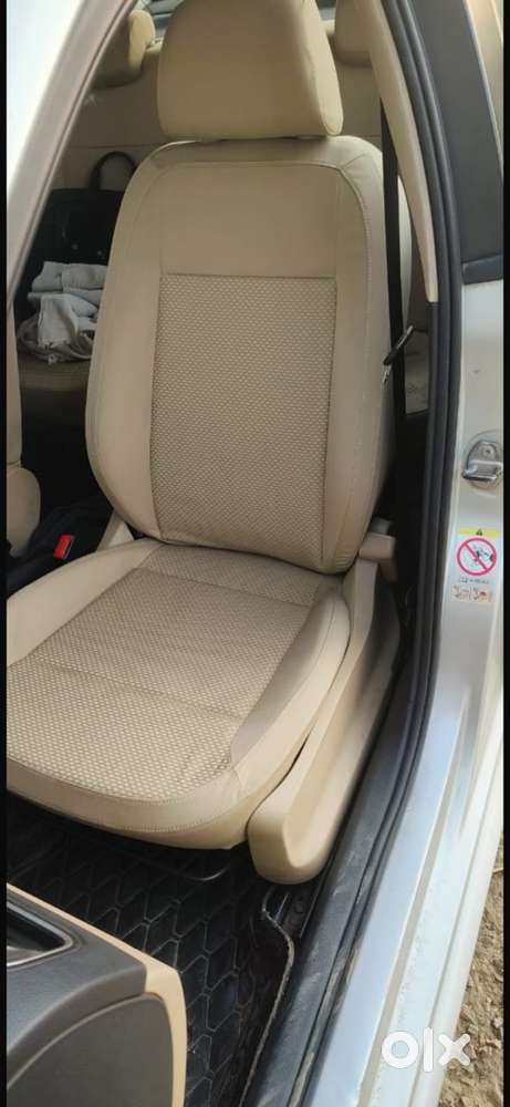 Volkswagen Polo 2015 Year