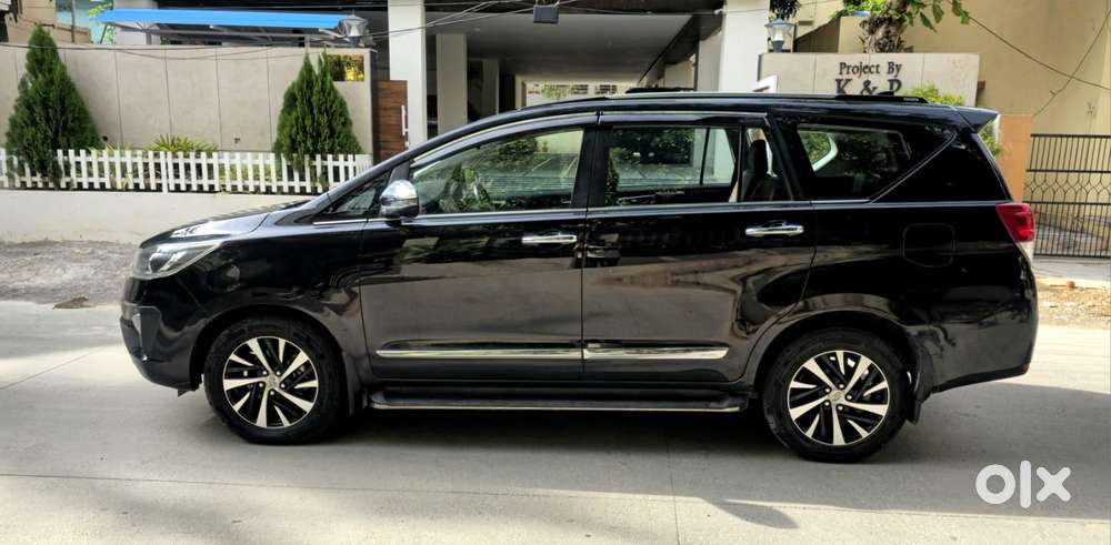 Toyota Innova Crysta 2.4 Z 7 Str, 2022, Diesel