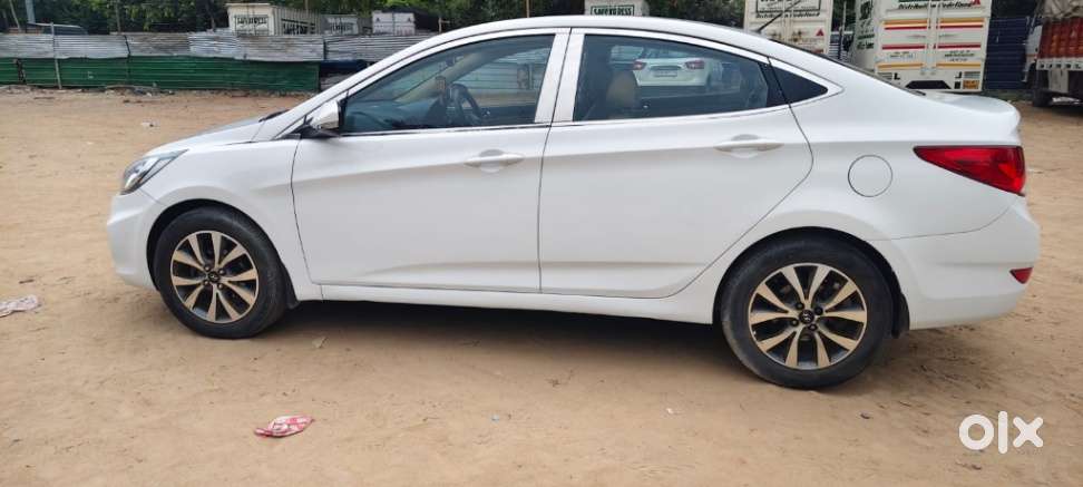 Hyundai Fluidic Verna 1.6 Vtvt Sx, 2014, Petrol