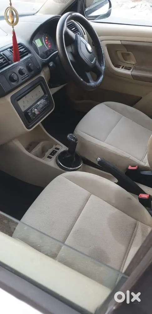 Skoda Fabia 2014 Diesel 76402 Km Driven Best Condition & October Moth