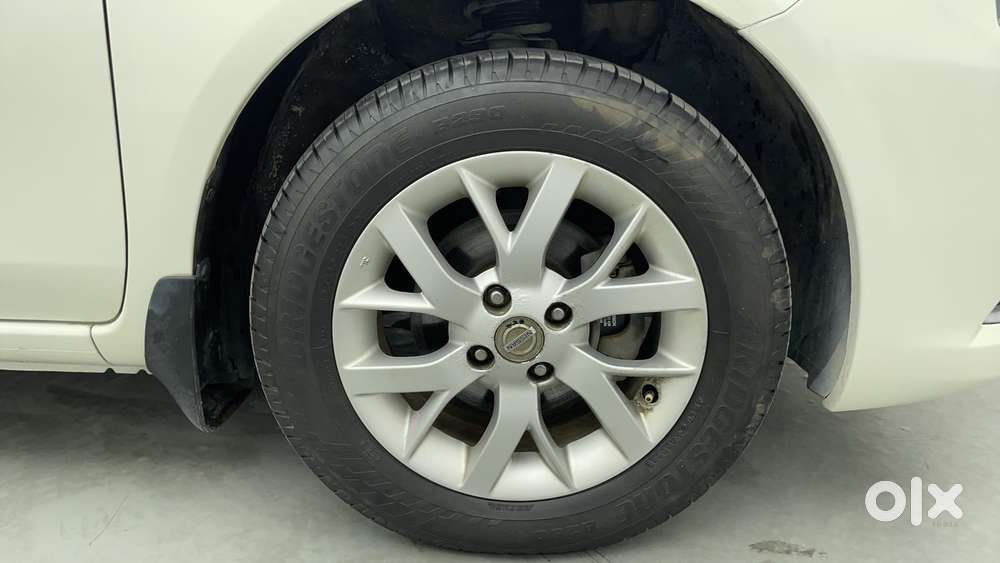 Nissan Sunny 2014-2020 1.5 Xv Cvt, 2017, Petrol