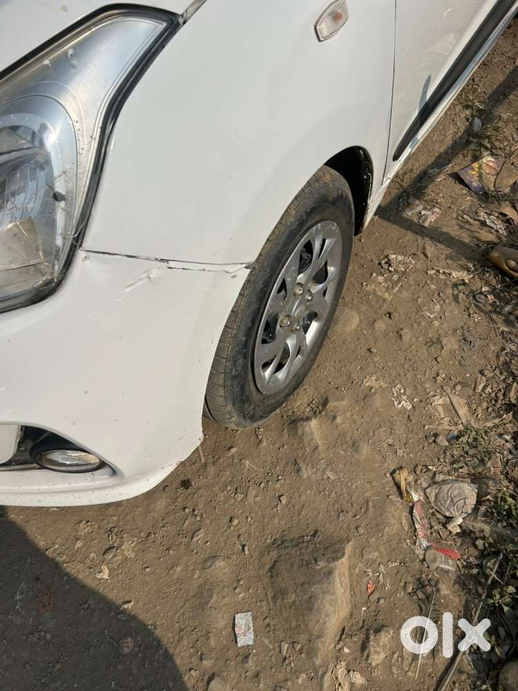 All 4 New Tyres. Blaupunkt Touch Screen Infotainment System