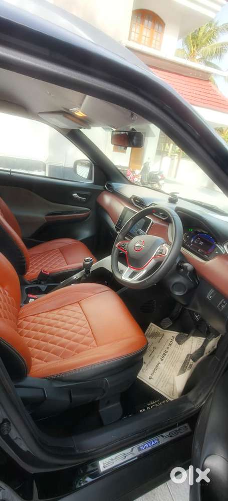Nissan Magnite 1.0 Xv, 2023, Petrol