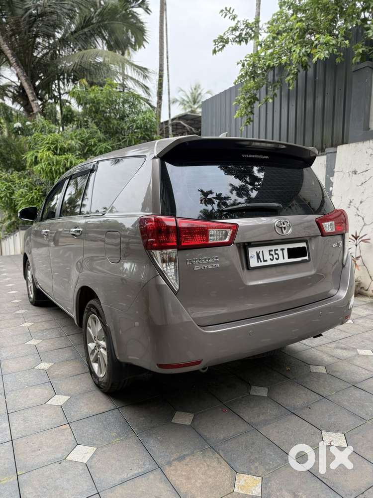 Toyota Innova Crysta 2.4 G Mt, 2016, Diesel