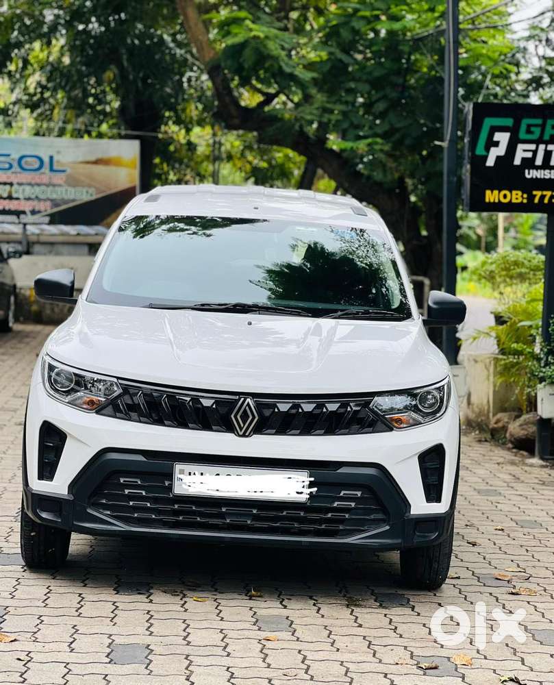 Renault Triber Authentic-petrol-manual, 2026, Petrol