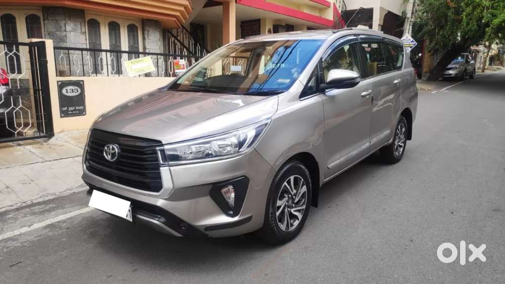 Toyota Innova Crysta 2.4 G Mt 7 Str, 2022, Diesel