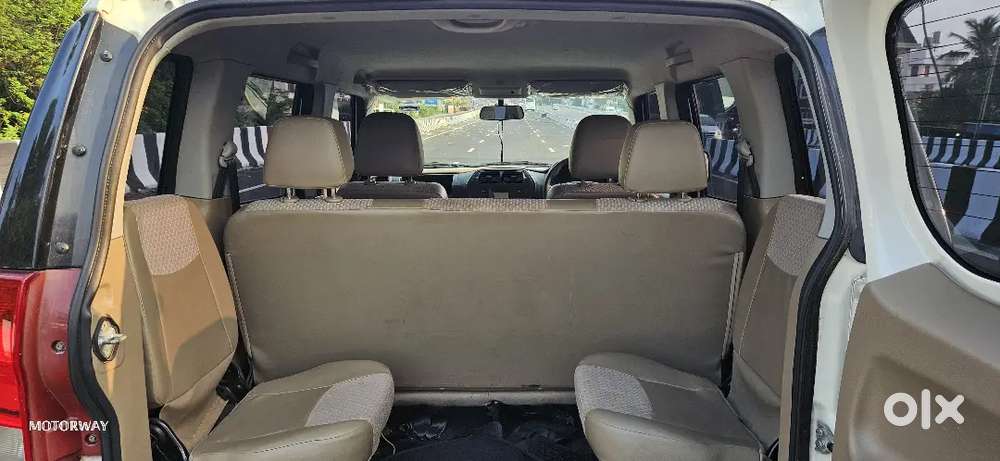 Mahindra Tuv 300 2016 Diesel 42000 Km Driven