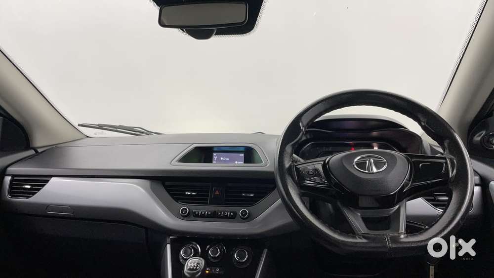 Tata Nexon 1.2 Revotron Xm (s), 2022, Cng & Hybrids