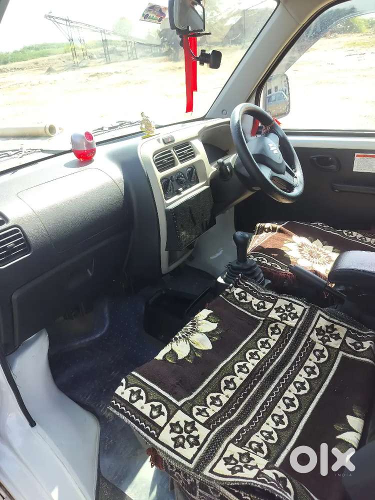 फाइनेंशली प्रॉब्लम होने के कारण गाड़ी बेच रहा हूं