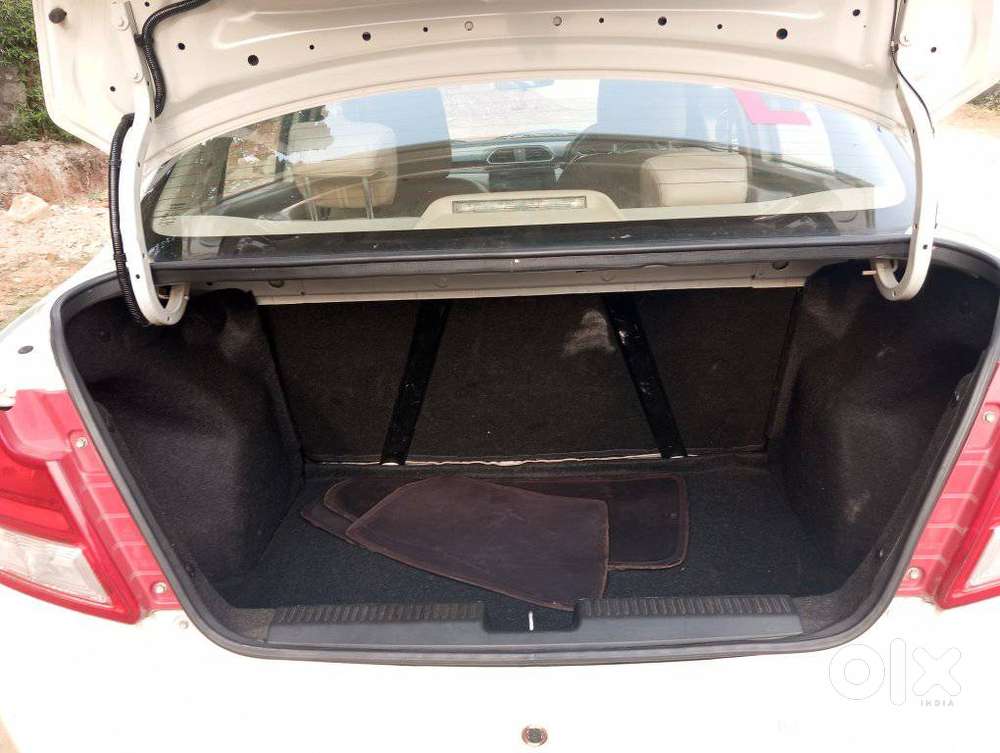 Maruti Suzuki Swift Dzire Amt Zxi, 2018, Petrol
