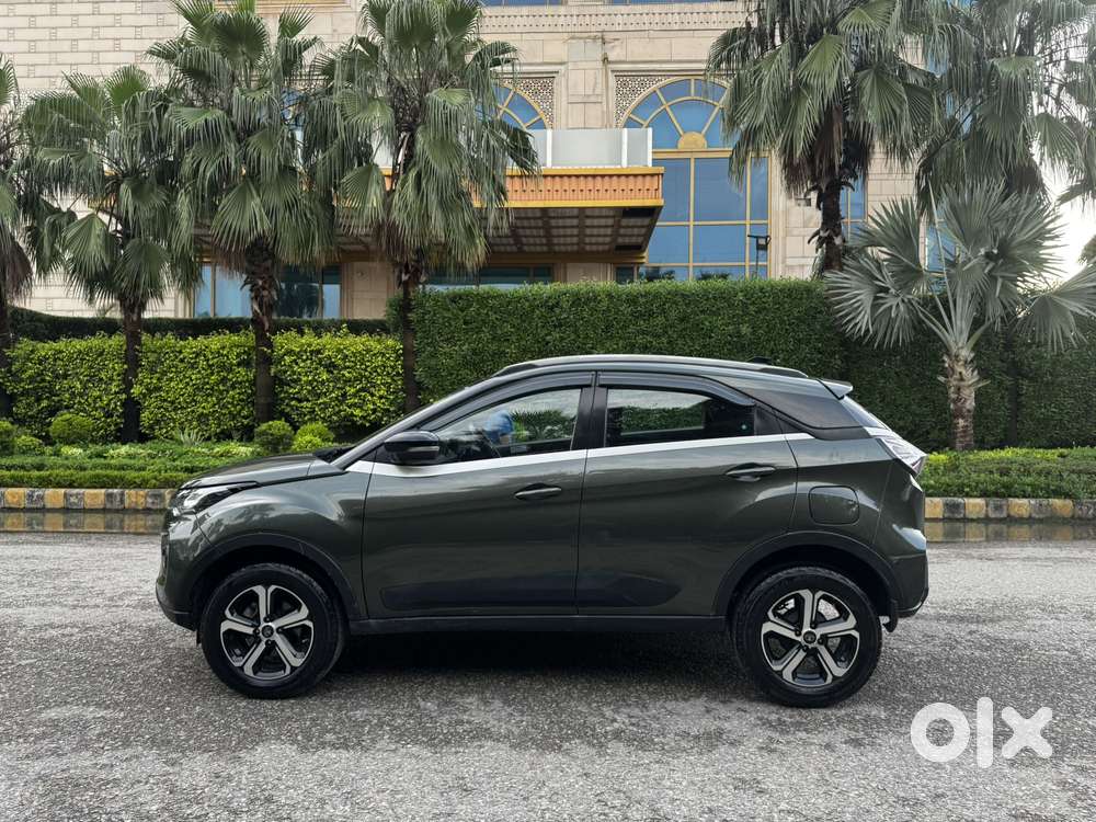 Tata Nexon 1.2 Revotron Xza Plus, 2023, Petrol
