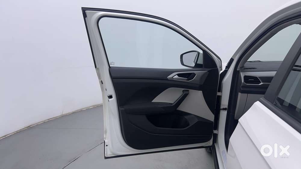 Volkswagen Taigun 1.0 Tsi Highline At, 2021, Petrol