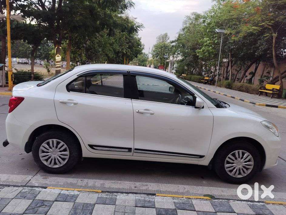 Maruti Suzuki Swift Dzire 1.3 Vxi, 2023, Petrol
