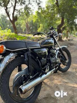 Rx 100 deals bike price olx