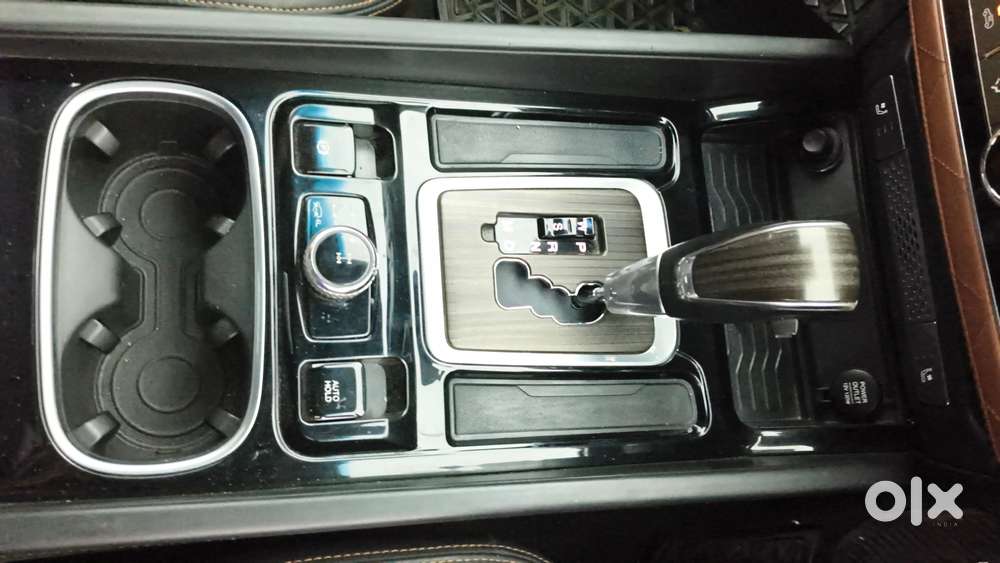 Mahindra Alturas G4 4x4 At, 2019, Diesel