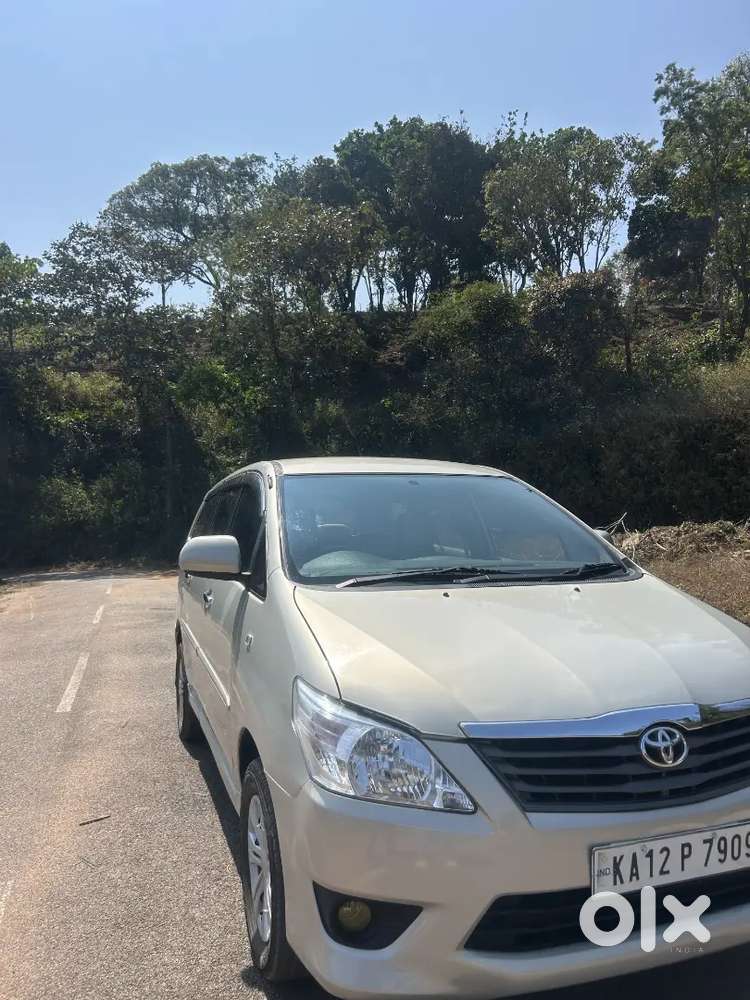 Toyota Innova 2013 Diesel Well Maintained