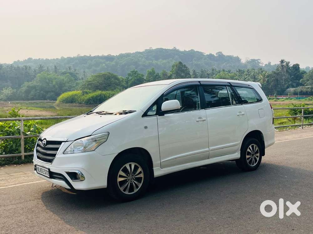 Toyota Innova [2013-2016] 2.5 G4 7 Str, 2014, Diesel