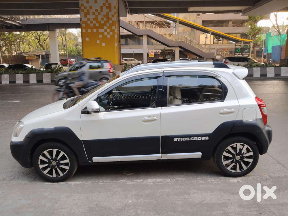 Toyota Etios Cross 1.2l G, 2015, Petrol