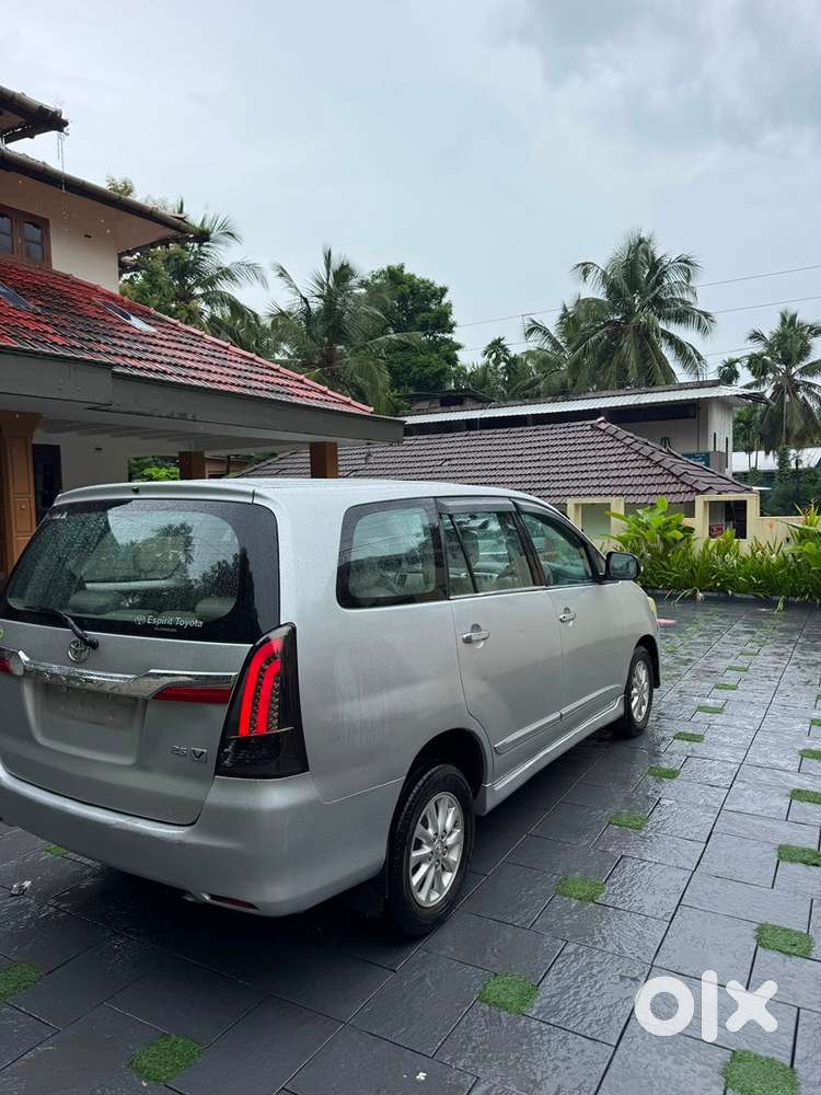 Toyota Innova 2013 Diesel Well Maintained