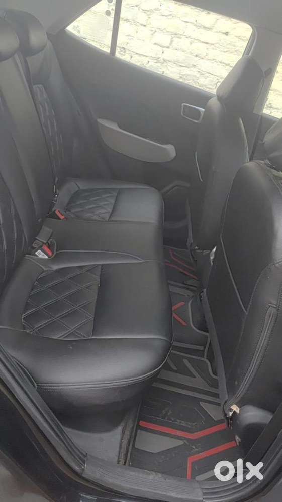 Hyundai Venue 2023 Petrol Well Maintained