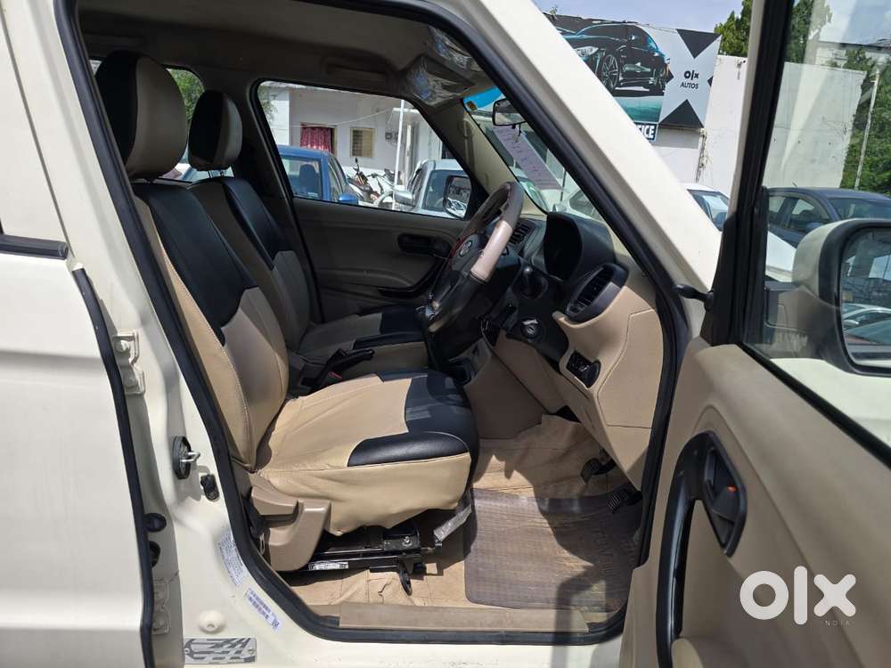 Mahindra Tuv 300 T6 Plus, 2019, Diesel