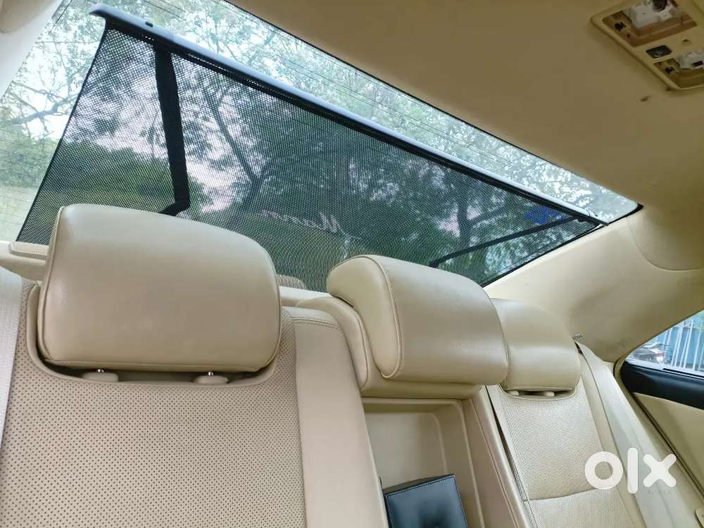 Toyota Camry 2017 Petrol 127000 Km Driven