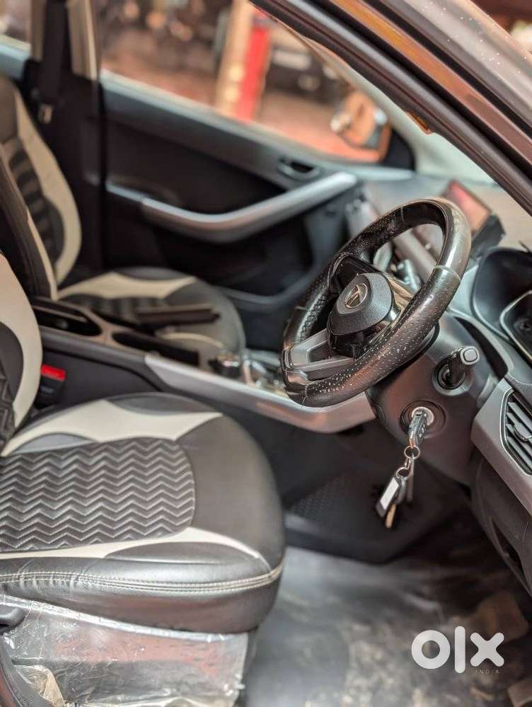 Tata Nexon 1.2 Revotron Xma Amt, 2023, Petrol