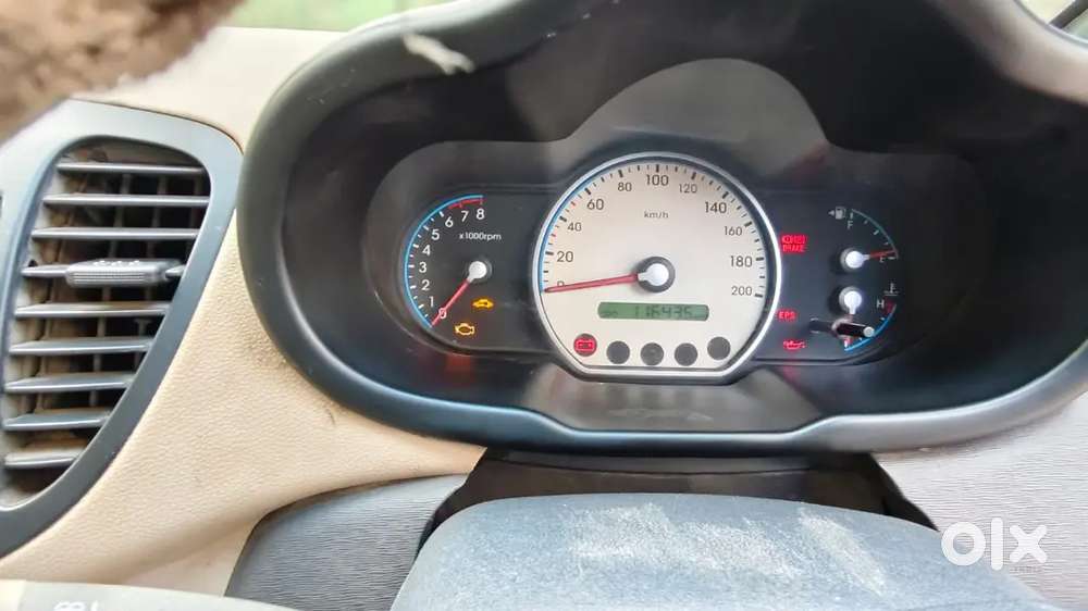Hyundai Grand I10 2011 Petrol 117000 Km Driven