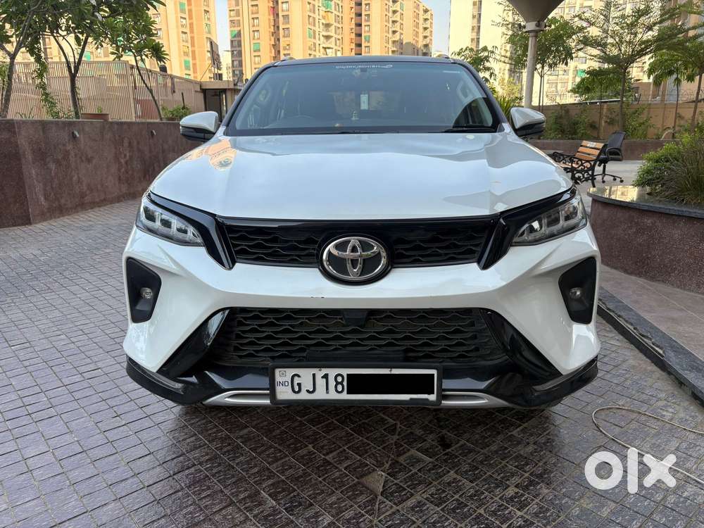 Toyota Fortuner Legender 4x4 At 2.8, 2025, Diesel
