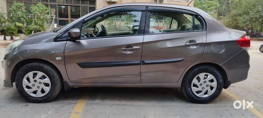 Honda Amaze 2015 Cng & Hybrids Well Maintained